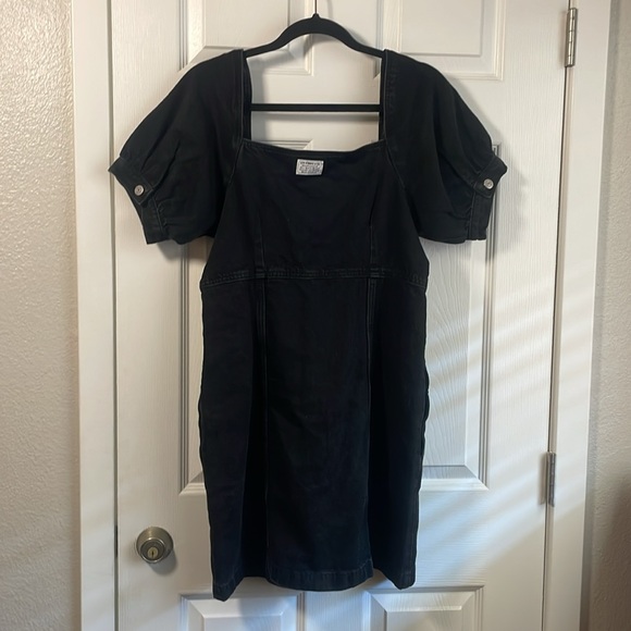 NWT 🖤 LEVI'S RHODE DENIM MINI DRESS BLACK MEDIUM 🖤 - Picture 11 of 15